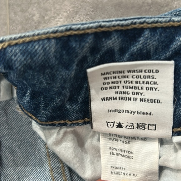 Great Condition Petra153 Flare Jeans. Size 13/30! - Picture 10 of 10
